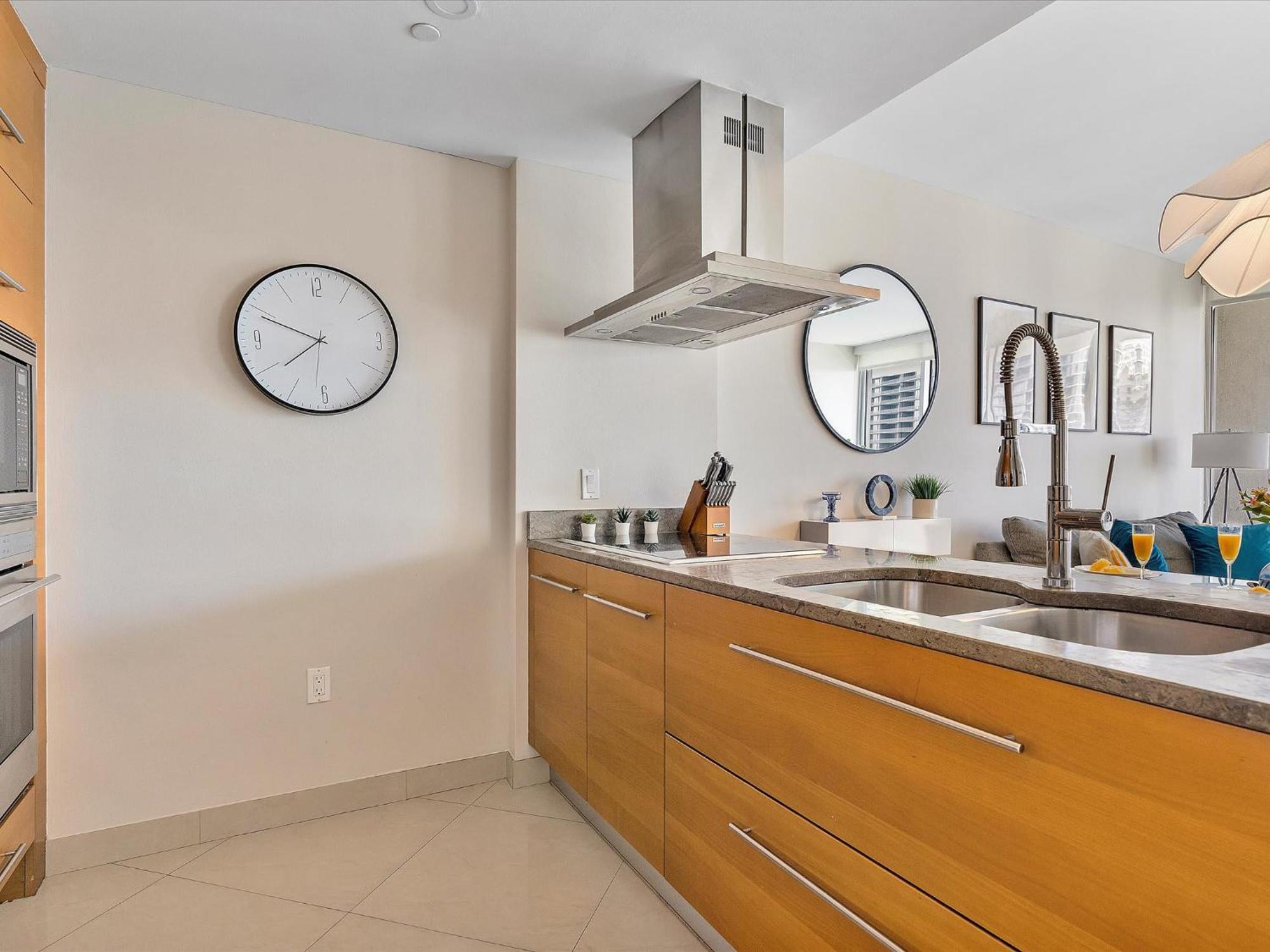 Mvr - High-rise Escape With Access *