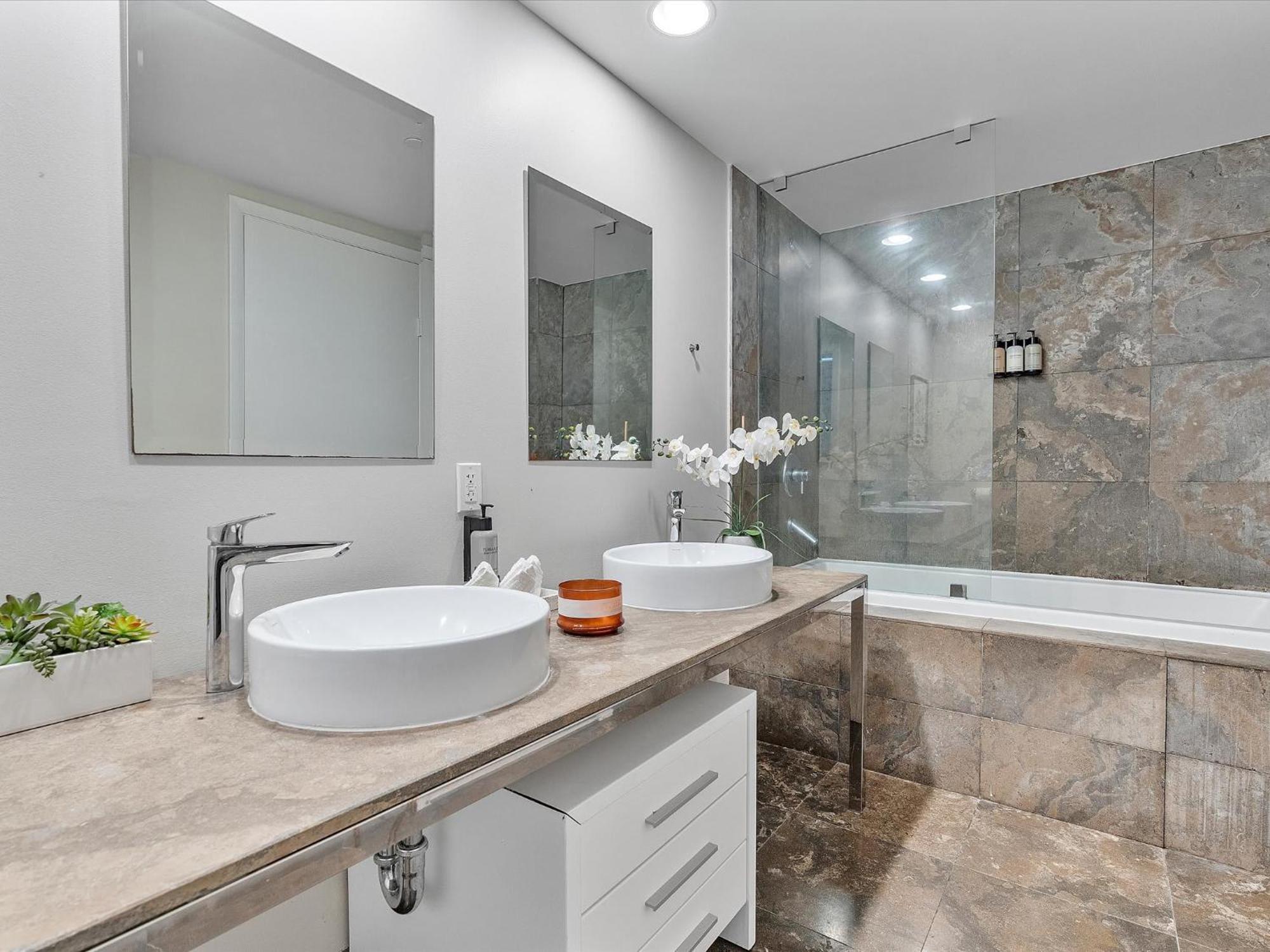 Apartment Mvr - High-rise Escape With Access Miami