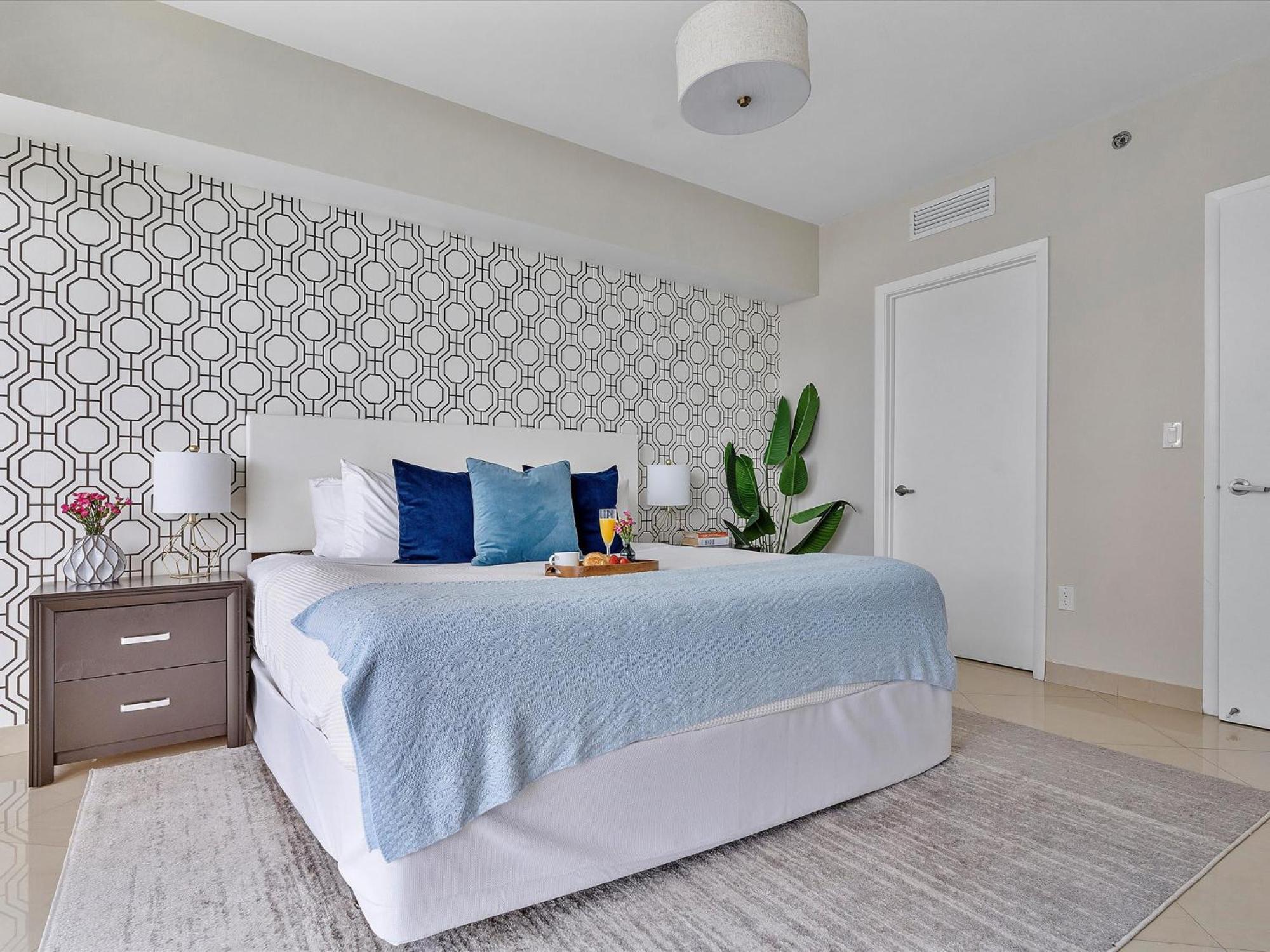 Apartment Mvr - High-rise Escape With Access *